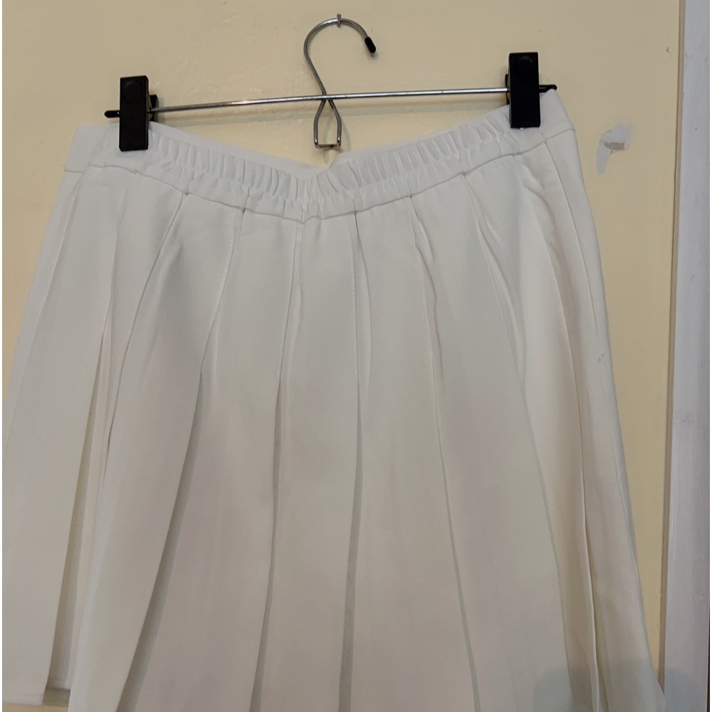 pleated cotton skirt